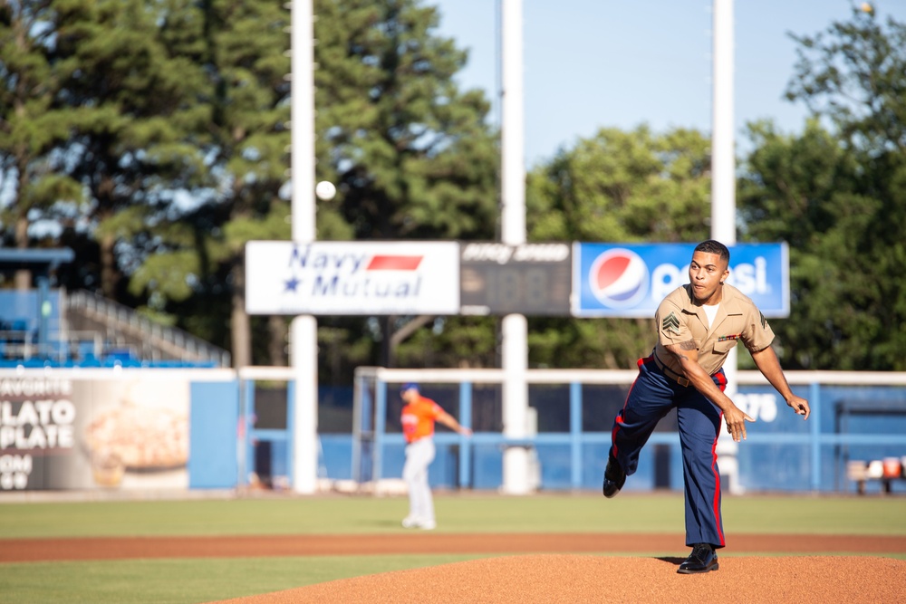 Norfolk Tides Marine Night