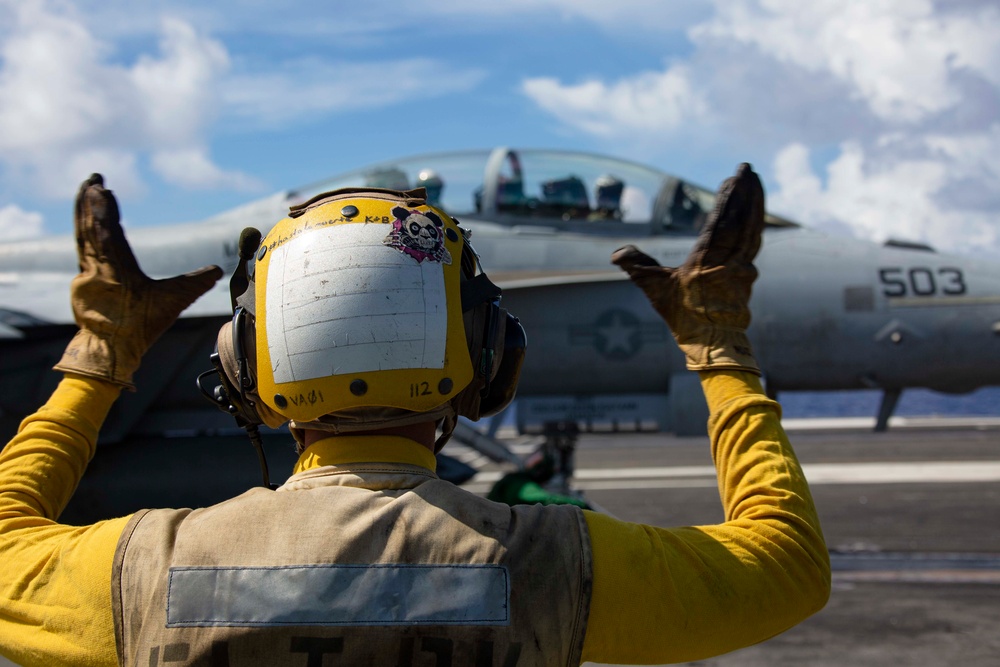 Abraham Lincoln conducts flight operations