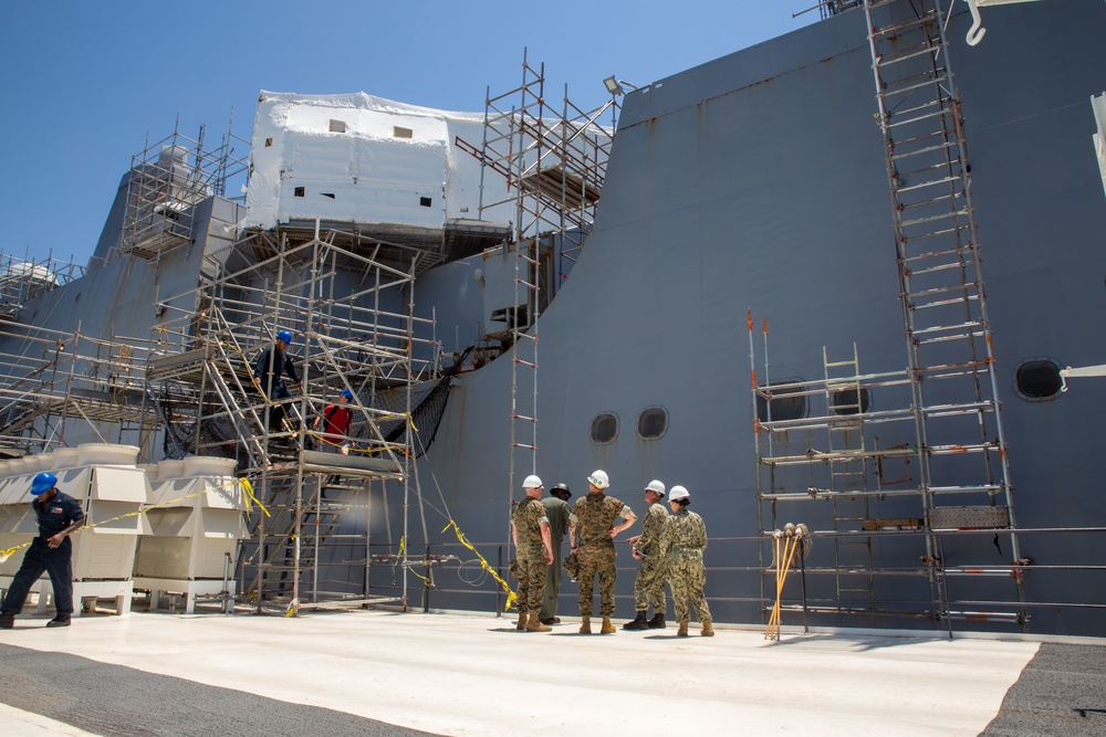 FMFLANT, MARFORCOM, MARFOR NORTHCOM Leadership tour the USS San Antonio (LPD 17)