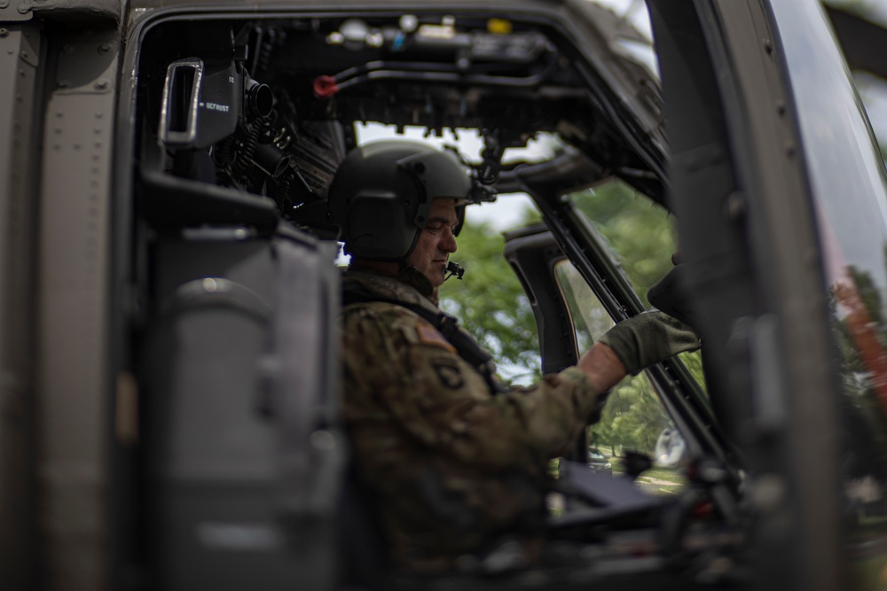 New Jersey Army Aviation Supports 99th Regional Support Command