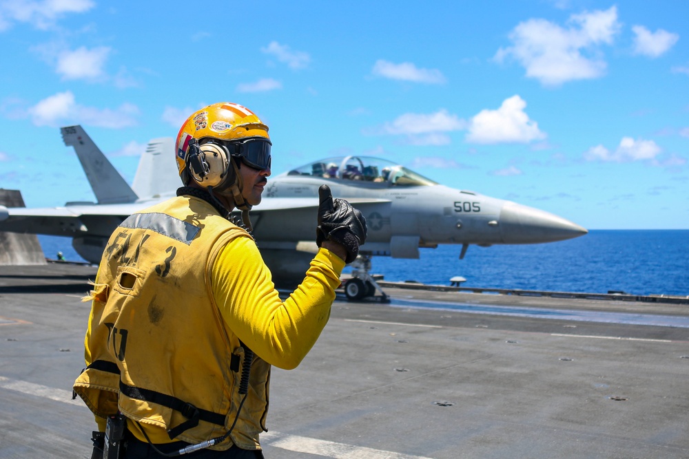 Abraham Lincoln conducts flight operations