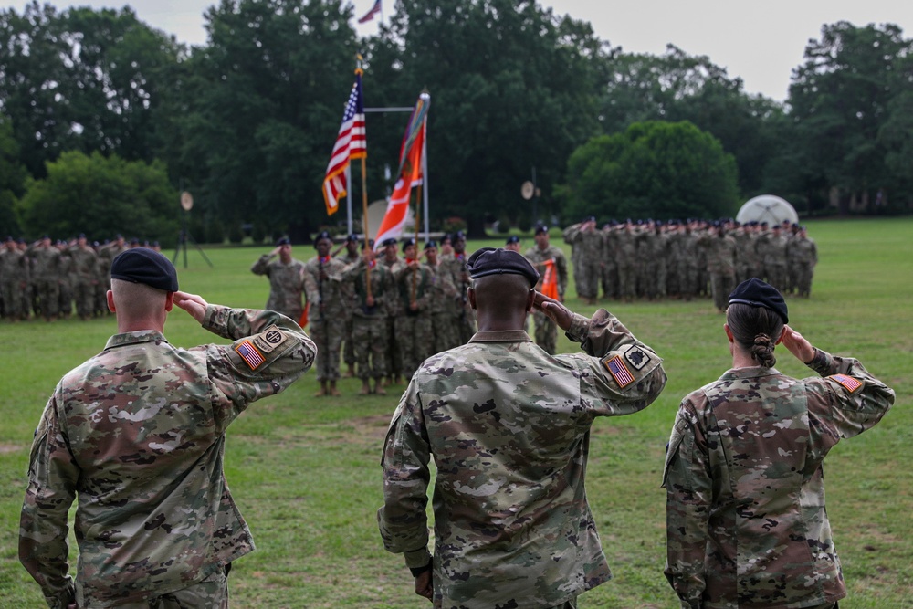 The 50th Expeditionary Signal Battalion-Enhanced (ESB-E), 35th Corps Signal Brigade welcomed their new commander