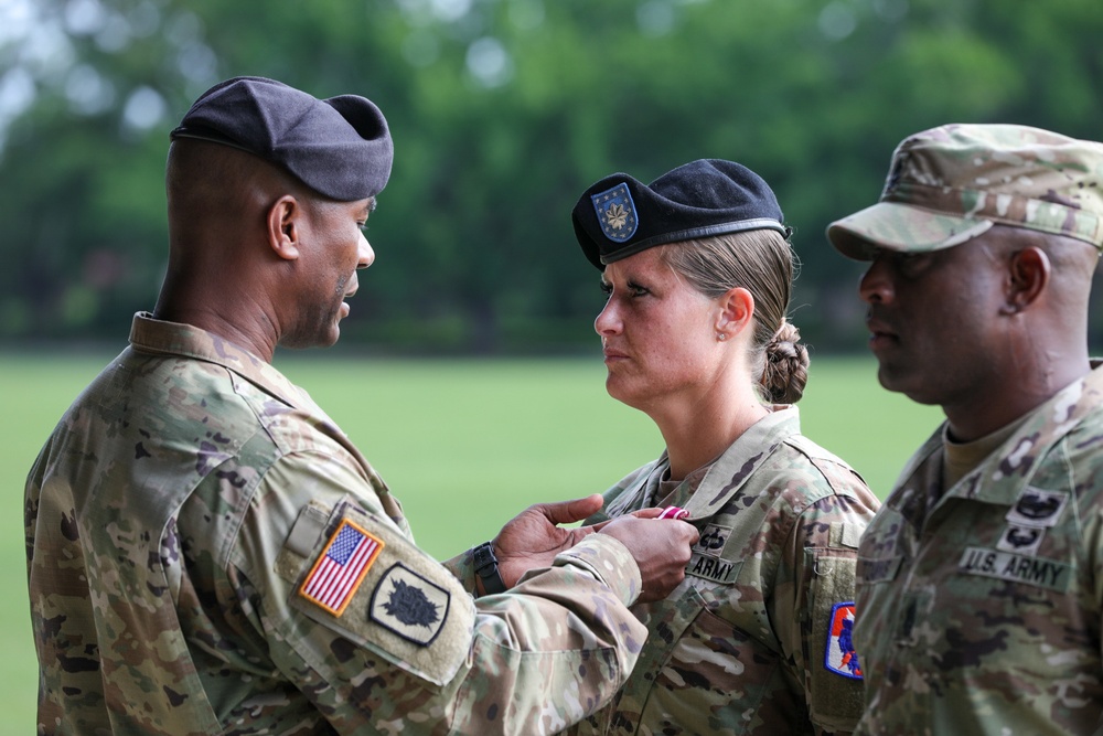 The 50th Expeditionary Signal Battalion-Enhanced (ESB-E), 35th Corps Signal Brigade welcomed their new commander