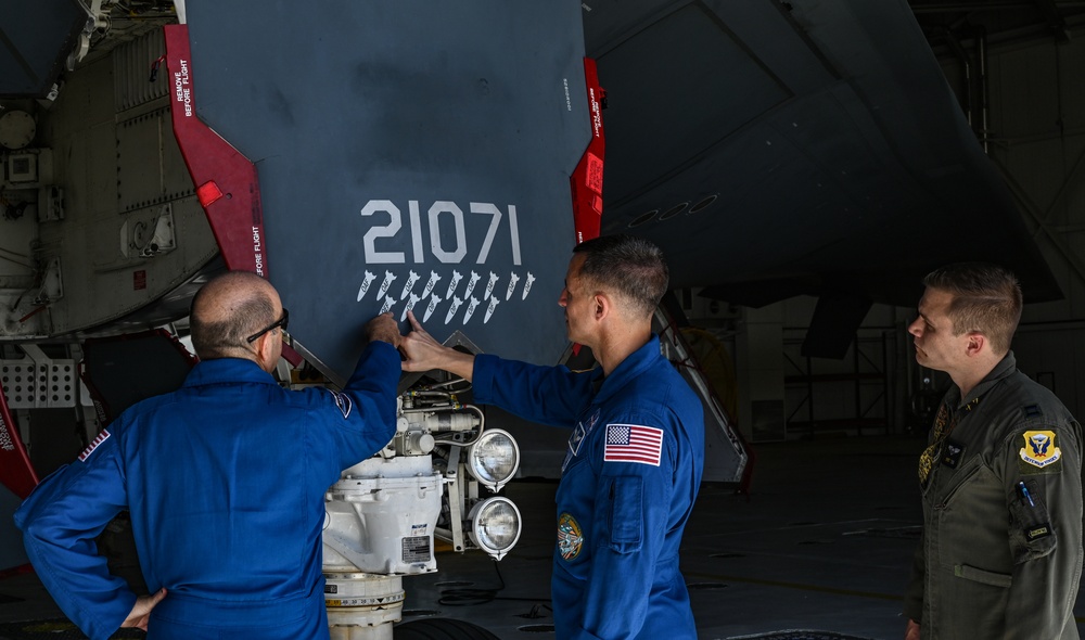 No Room for Failure: NASA Astronauts and B-2 Spirit pilots share common goal of excellence