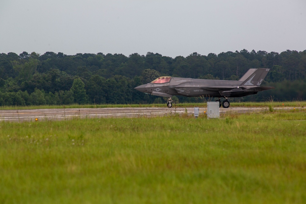 2nd MAW F-35B Lightning II take to the skies