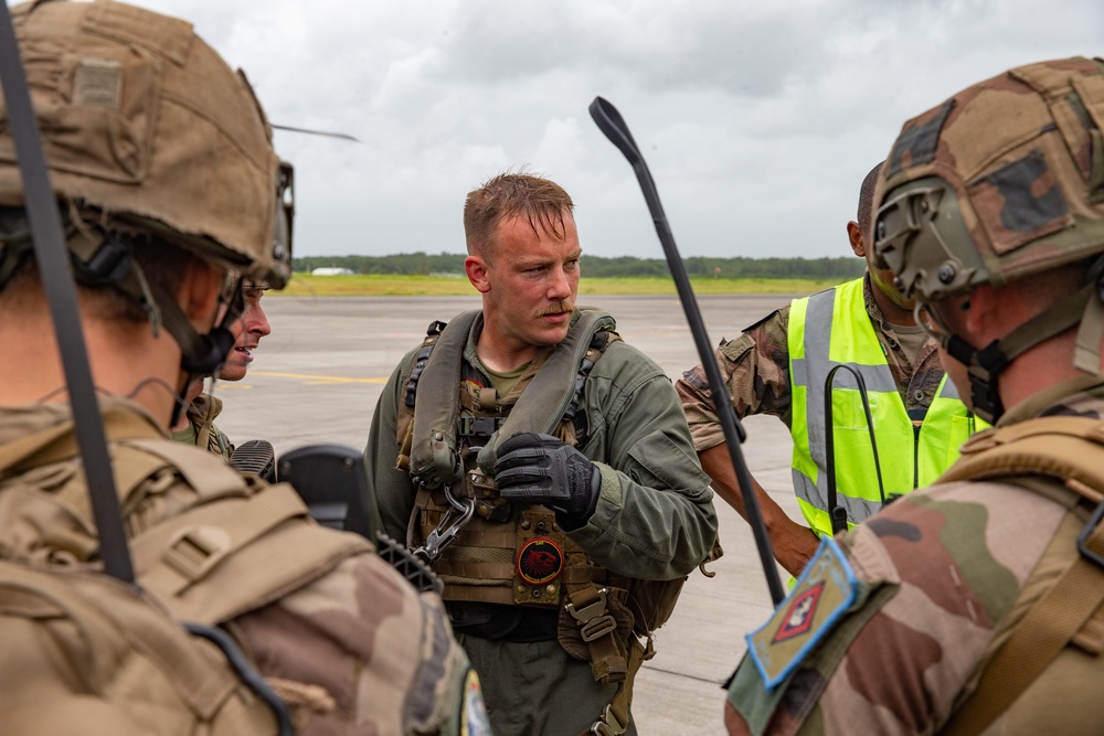 Caraibes 22: U.S. Marines transport NATO allies