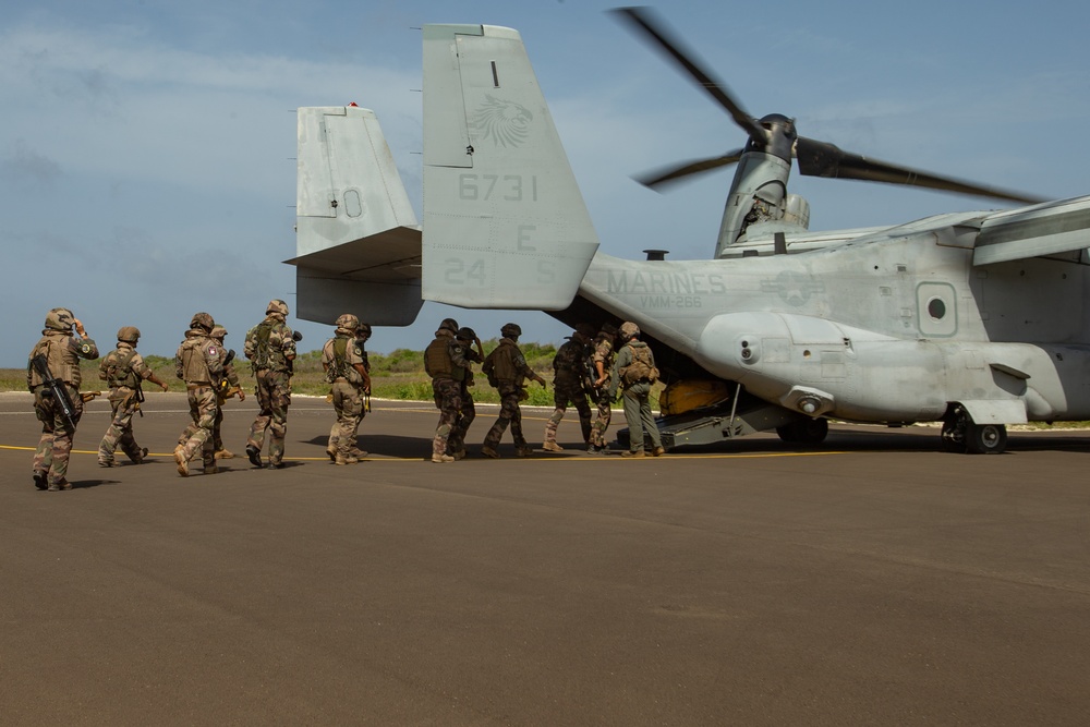 Caraibes 22: U.S. Marines transport NATO allies