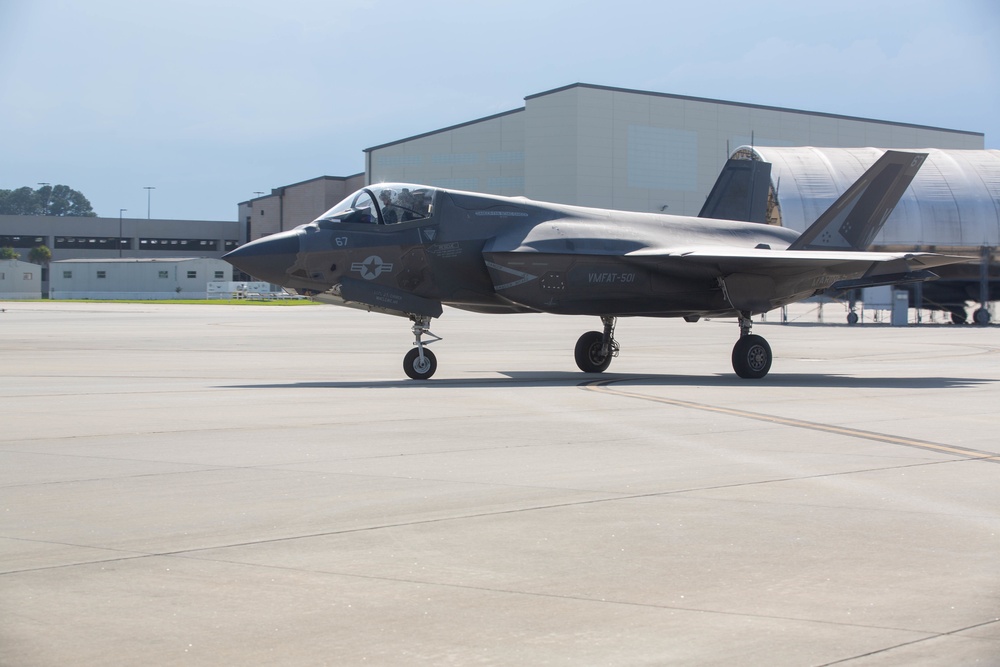 2nd MAW F-35B Lightning II take to the skies