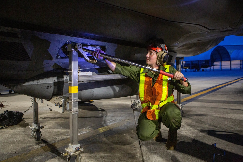 2nd MAW F-35B Lightning II take to the skies