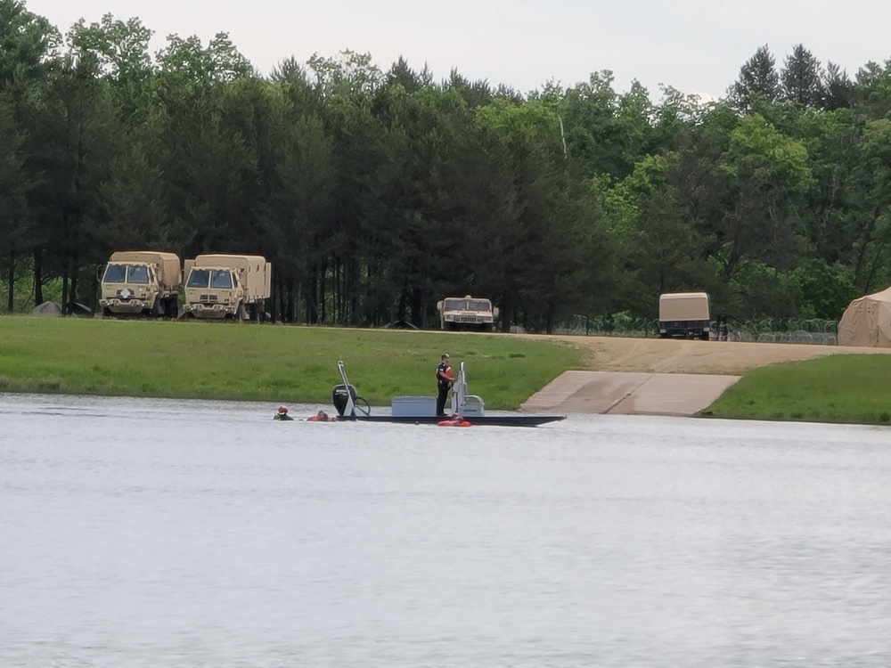 Wisconsin Guard UH-60 Soldiers hold live-hoist, medical-evacuation training at Fort McCoy