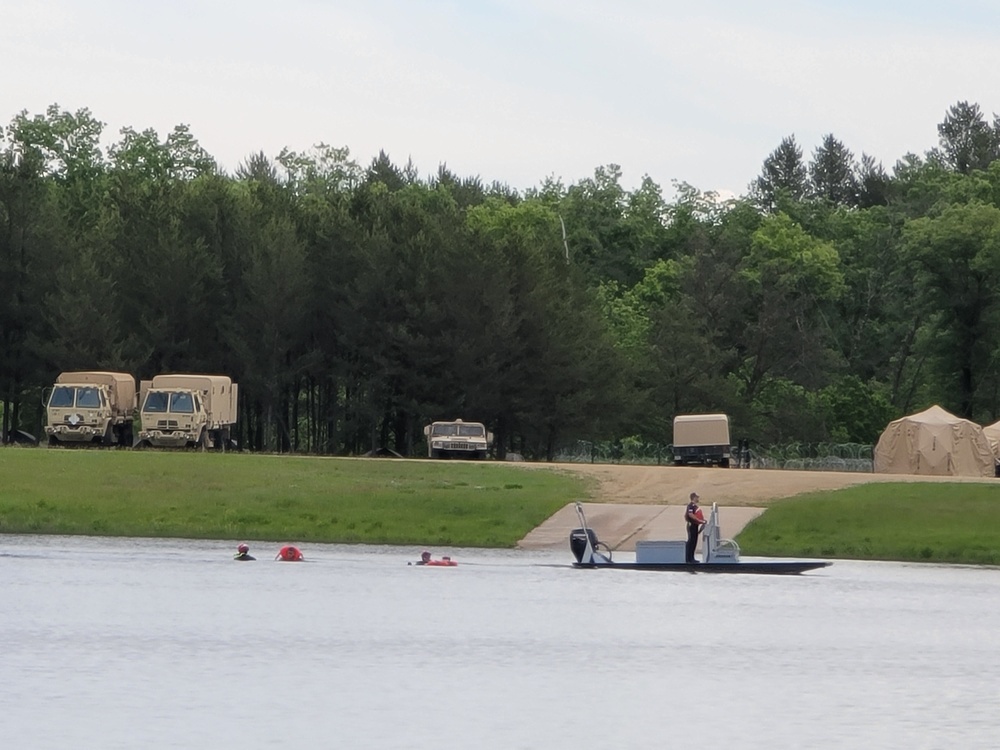 Wisconsin Guard UH-60 Soldiers hold live-hoist, medical-evacuation training at Fort McCoy