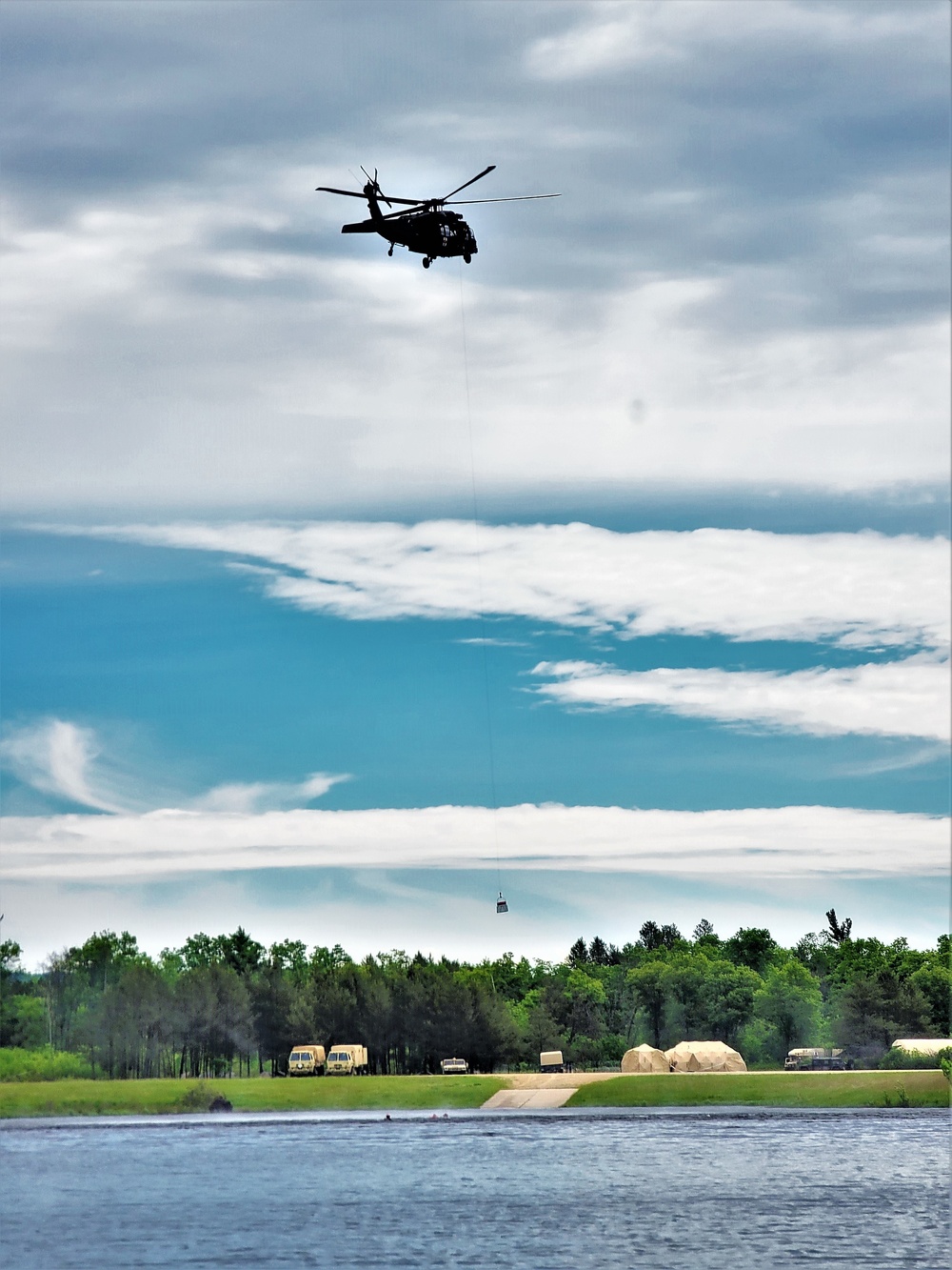 Wisconsin Guard UH-60 Soldiers hold live-hoist, medical-evacuation training at Fort McCoy