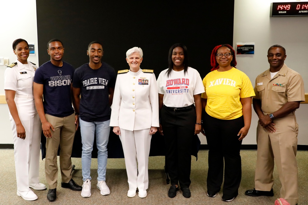 Navy Deputy Surgeon General, HBCU Students Visit NMRC