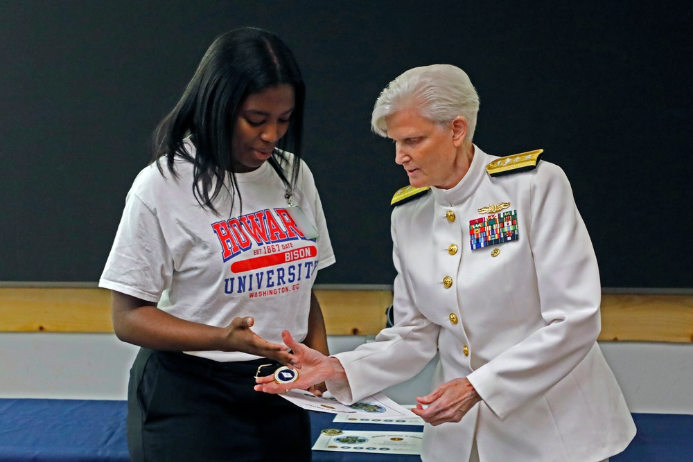 Navy Deputy Surgeon General, HBCU Students Visit NMRC