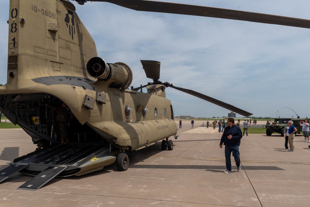 182nd Airlift Wing hosts 2022 Employer Support of Guard and Reserve &quot;Breakfast with the Boss&quot;