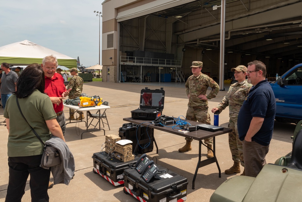 182nd Airlift Wing hosts 2022 Employer Support of Guard and Reserve &quot;Breakfast with the Boss&quot;