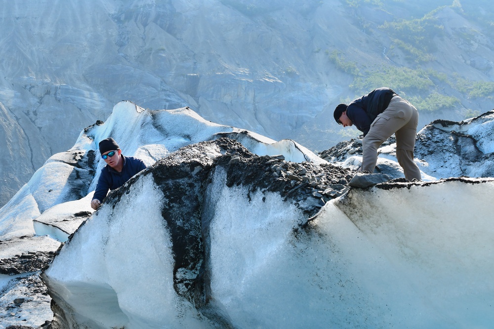 Arctic Angels assist with 2022 Colony Glacier recovery efforts