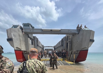 U.S. and French Marines Work Together on DV Day During Exercise Caraibes 2022