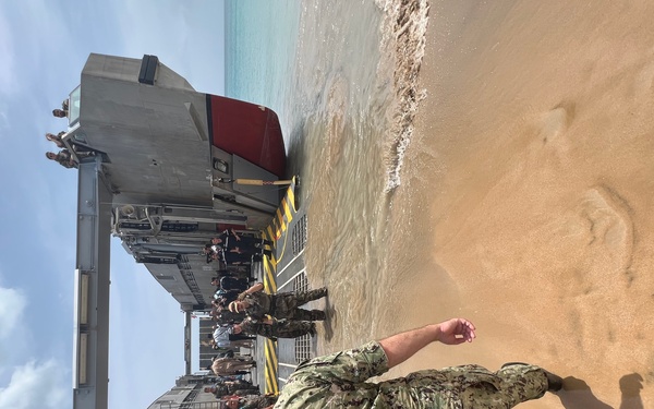 U.S. and French Marines Work Together on DV Day During Exercise Caraibes 2022