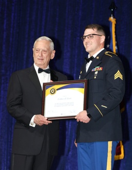 Military Appreciation Banquet shines spotlight on Alaska Soldiers