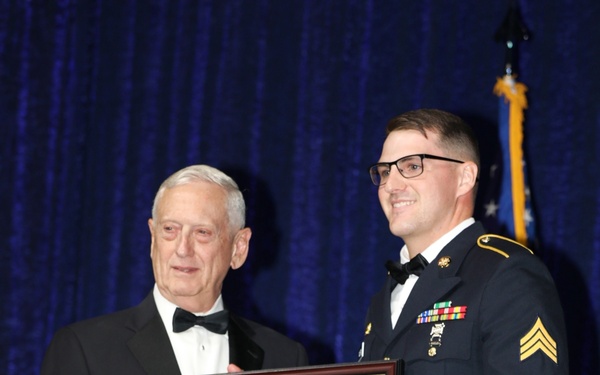 Military Appreciation Banquet shines spotlight on Alaska Soldiers