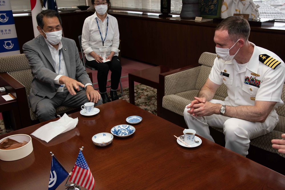 CFAY visits mayor of Zushi City