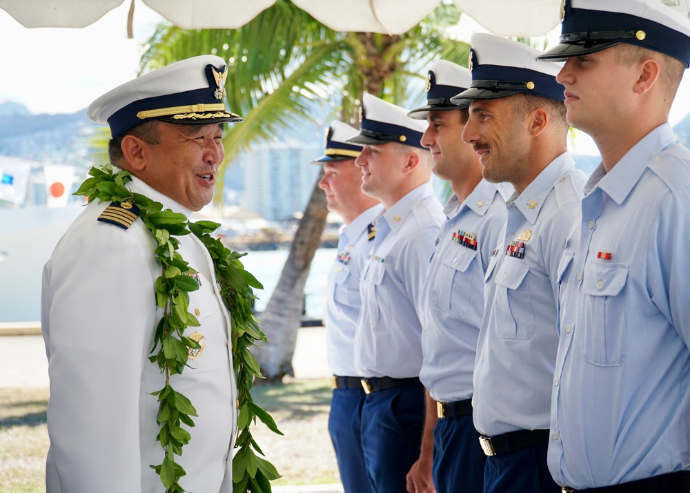 Coast Guard Sector Honolulu holds change of command ceremony