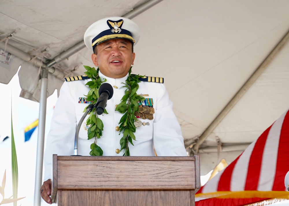 Coast Guard Sector Honolulu holds change of command ceremony