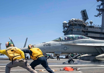 Midshipman Aspires to Carry on Family Naval Aviation Legacy