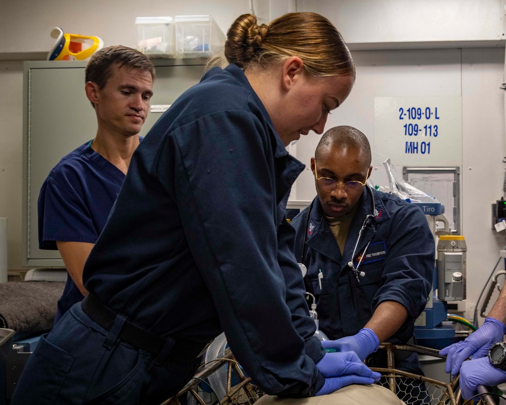 USS George H.W. Bush (CVN 77) Sailors Participate in Medical Drill