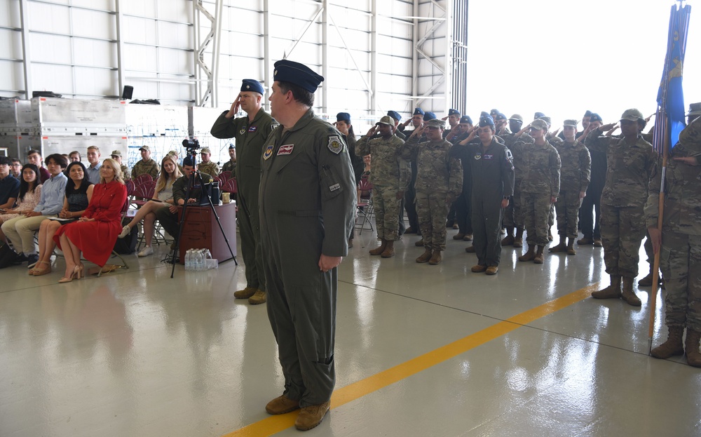 100th Operations Group changes command