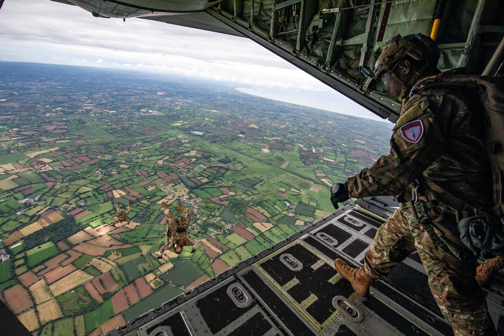 SOCEUR, SOCAF, and 1-10 SFG jump into D-Day 2022