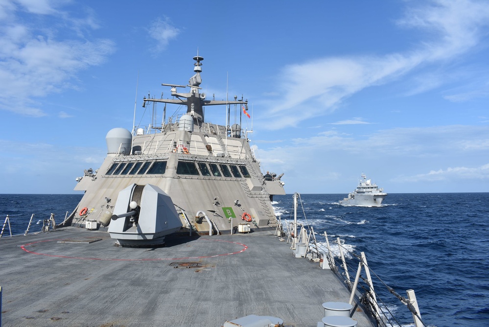 USS Billings Participates in Simulated RAS with French Ship Dumont d’Urville