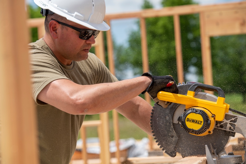 Idaho Engineers Build Homes for Cherokee Veterans