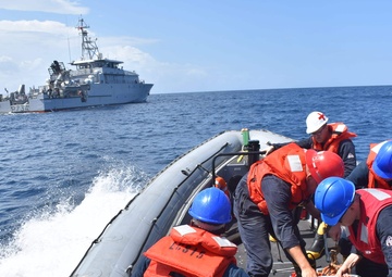 U.S. and French Navies Work Together at Exercise Caraibes 2022