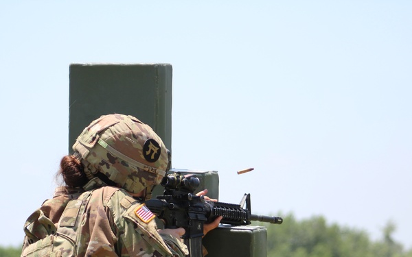 Red Knights Conduct Rifle Qualification at Fort Campbell