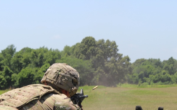 Red Knights Conduct Rifle Qualification at Fort Campbell
