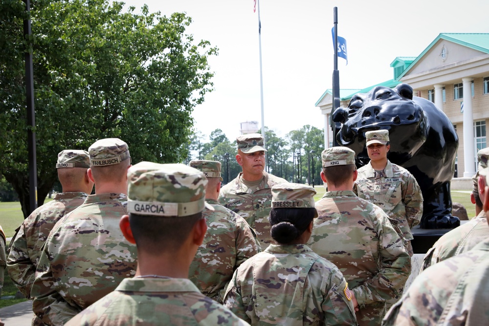 Spartan Brigade welcomes new Soldiers during division patching ceremony