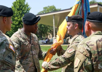 2nd Battalion, 70th Armor Regiment welcomes Lt. Col. Michael B. Kim