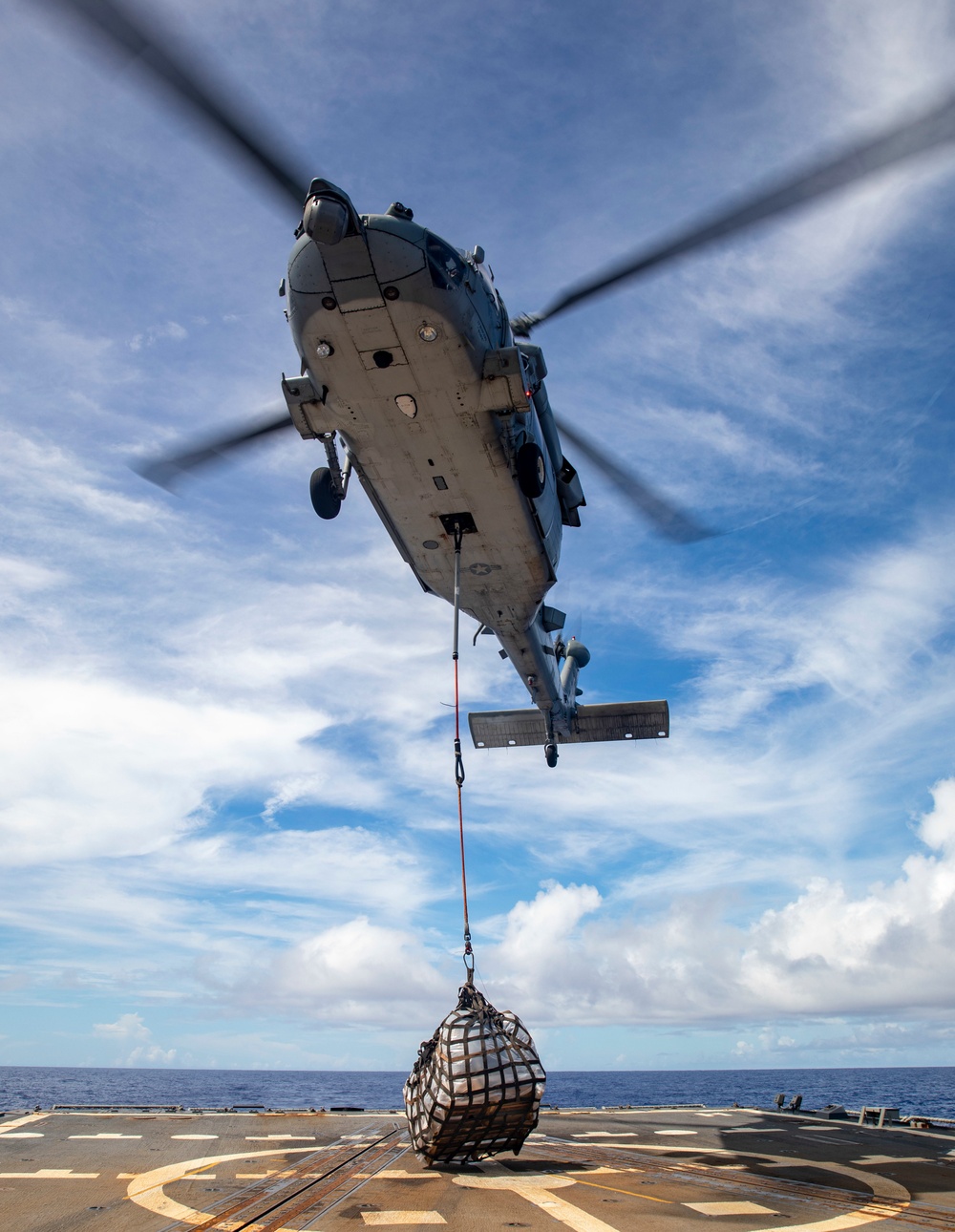 Sailors Aboard USS Dewey (DDg 105) Conduct Vertical Replenishment With USS Mobile Bay (CG 53)