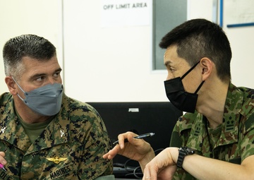 U.S. Marines, JGSDF conduct bilateral staff meeting