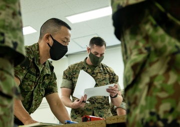 U.S. Marines, JGSDF conduct bilateral staff meeting