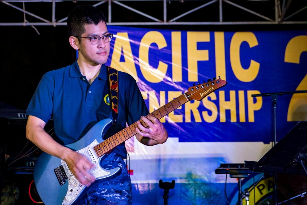 U.S. Pacific Fleet Band performs at Vietnamese University during Pacific Partnership 2022