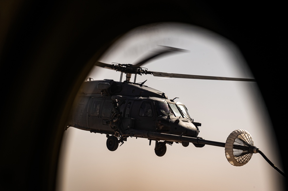 332d AEW conducts helicopter air-to-air refueling