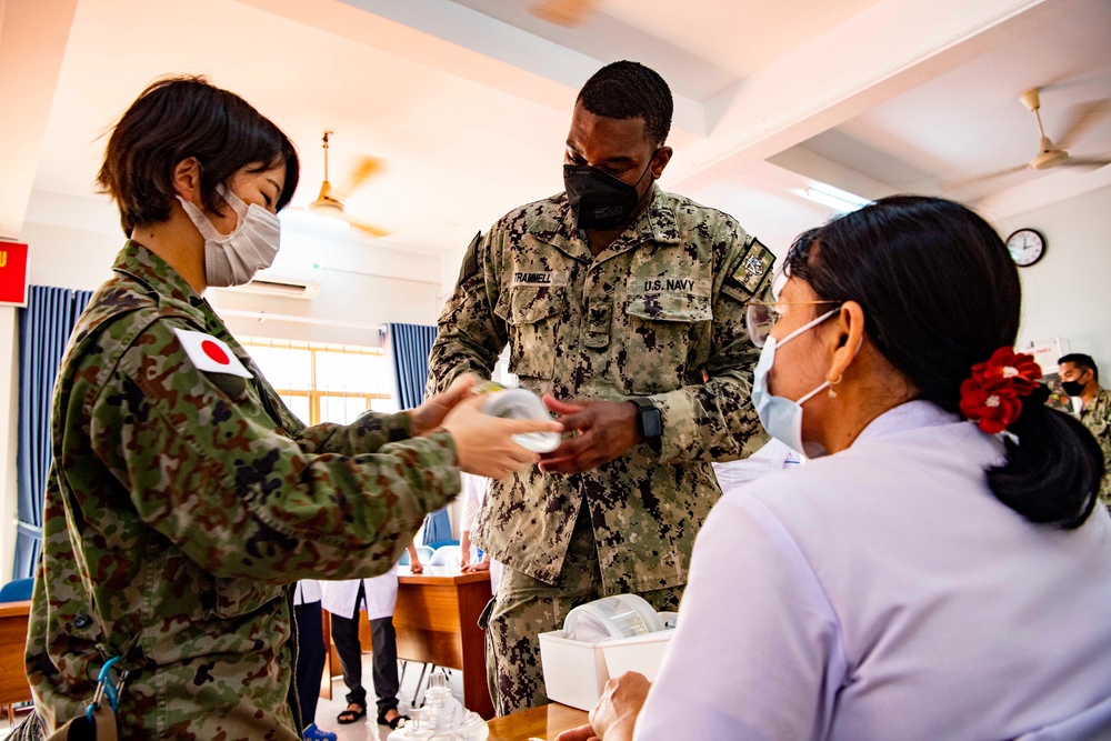 Pacific Partnership 2022 Facilitates Basic Life Support Training in Phu Yen