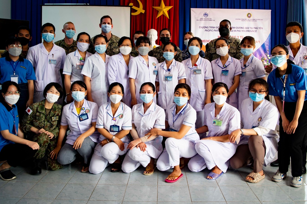 Pacific Partnership 2022 Facilitates Basic Life Support Training in Phu Yen