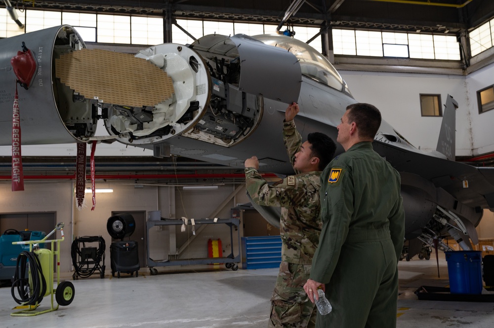 AESA Radar Launches F-16 Into Next Generation of Air Power