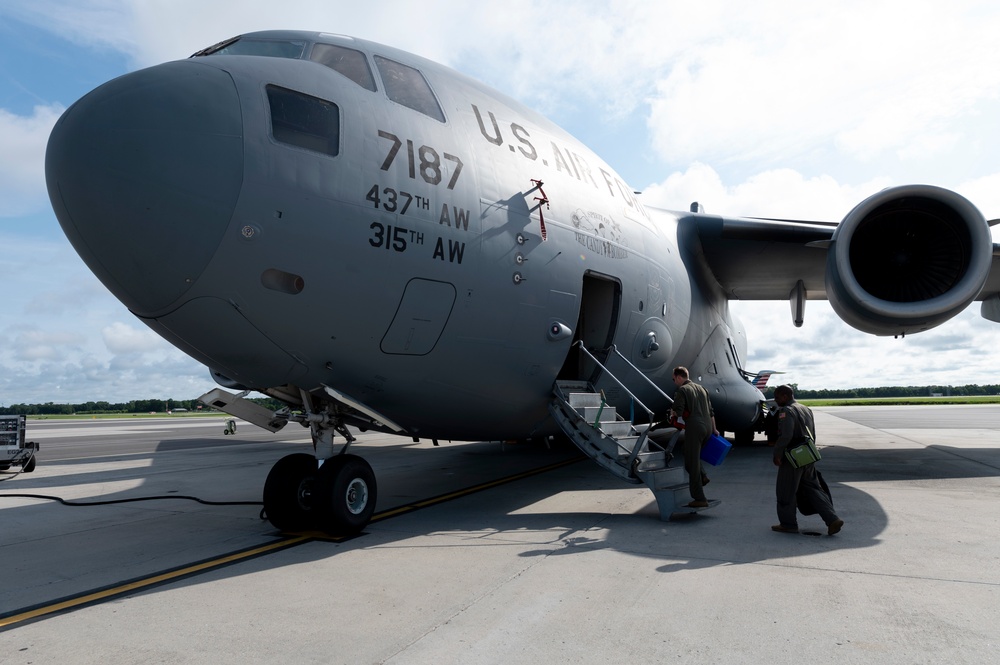 16th Airlift Squadron Conducts Proficiency Mission