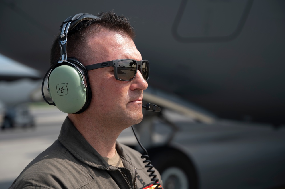 16th Airlift Squadron Conducts Proficiency Mission