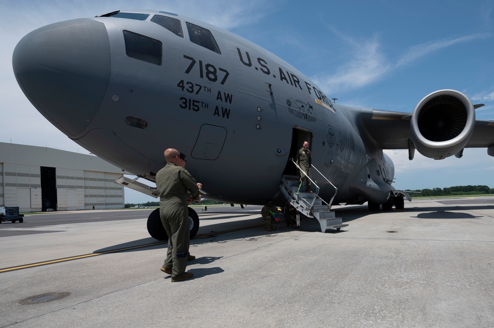 16th Airlift Squadron Conducts Proficiency Mission